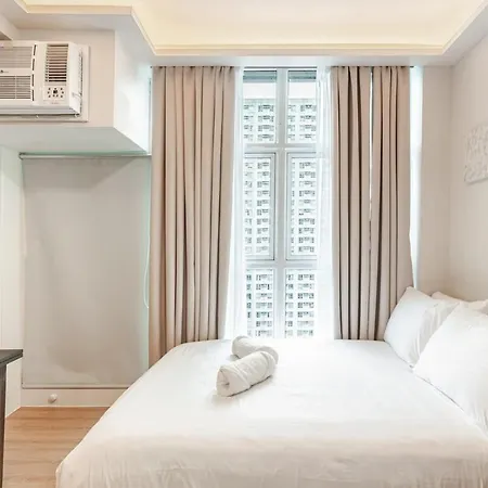 Central Modern Cosy Condo In Makati - The Linear Suite