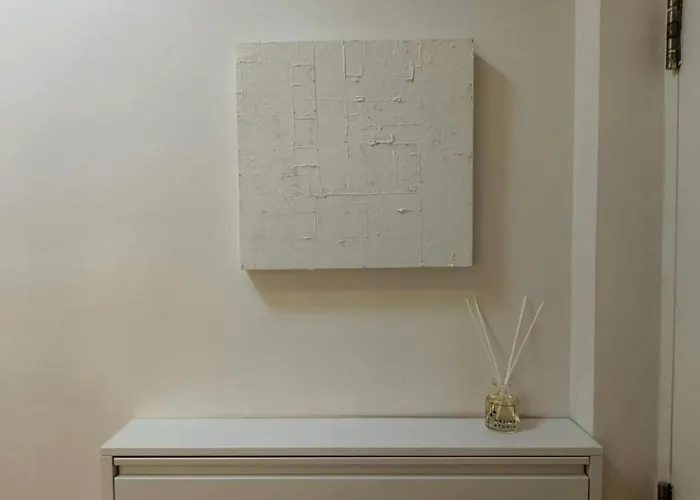 Apartment Modern Cosy In Makati - The Linear Manila