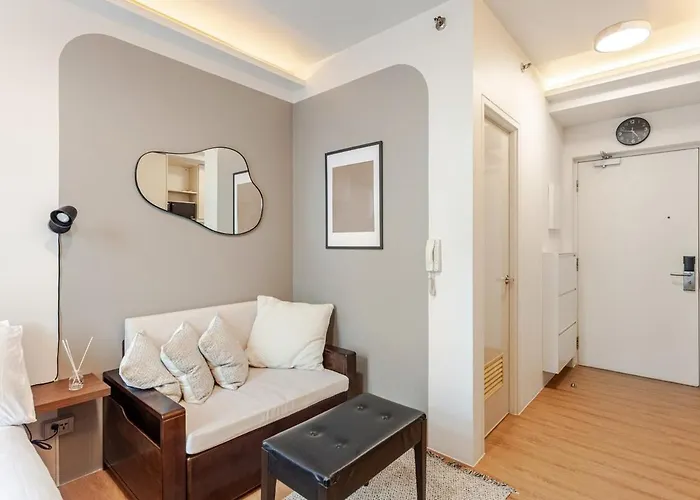 Apartment Modern Cosy In Makati - The Linear Manila